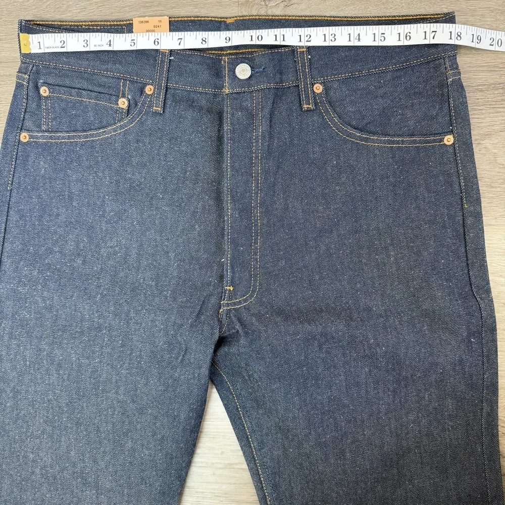 VTG Levis 501XX Shrink To Fit Jeans 35x33 Deadstock Raw Denim 2001 NOS 501 0000